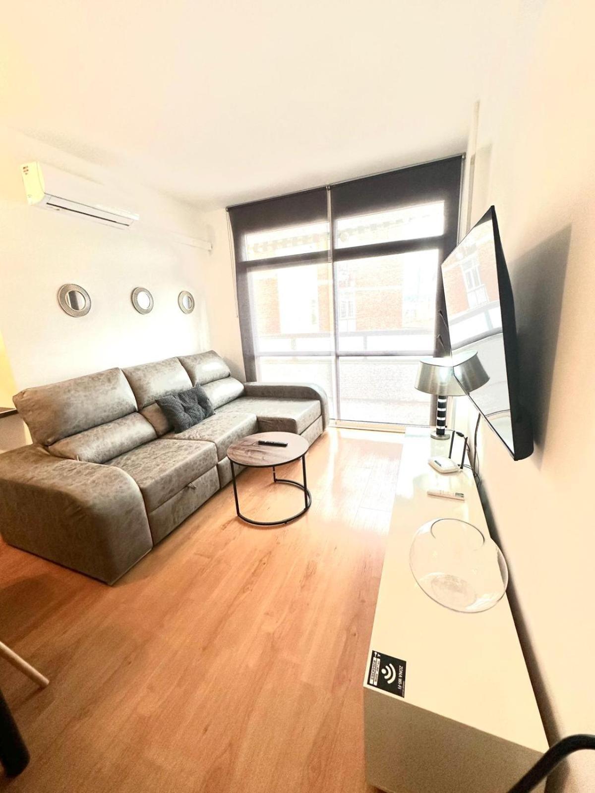 Apartamento Turistico Pizarro เมรีดา ภายนอก รูปภาพ